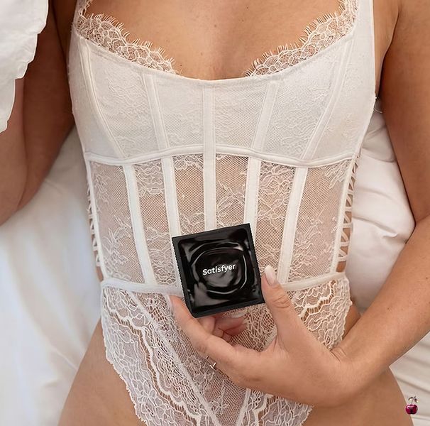 Презервативи Satisfyer Premium Condoms, 49 мм SX3272 фото