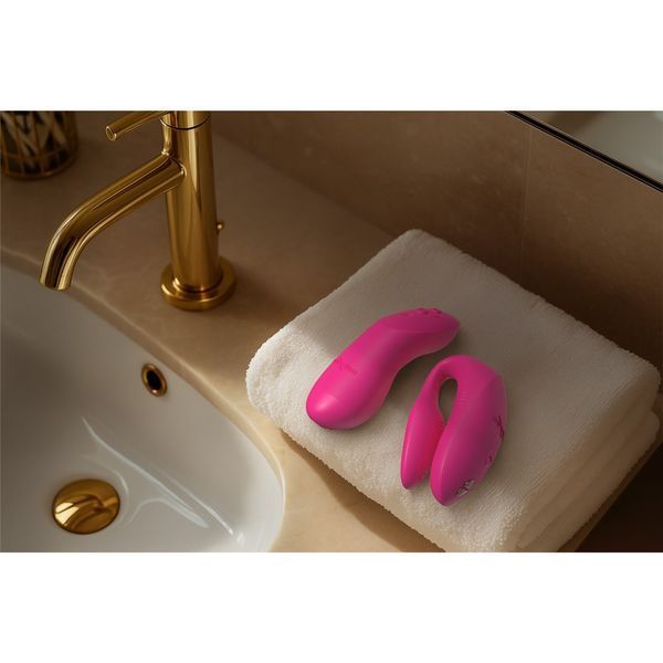 Вібратор для пар We-Vibe Chorus Pro Electric Pink з пультом і додатком, рожевий SNSP1SG3 фото